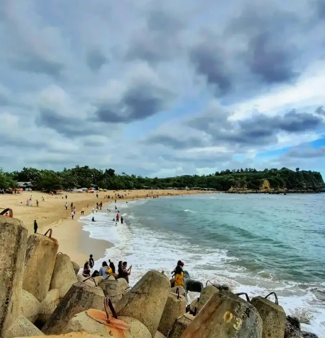 Pantai Tambak Rejo, Blitar, Jawa Timur